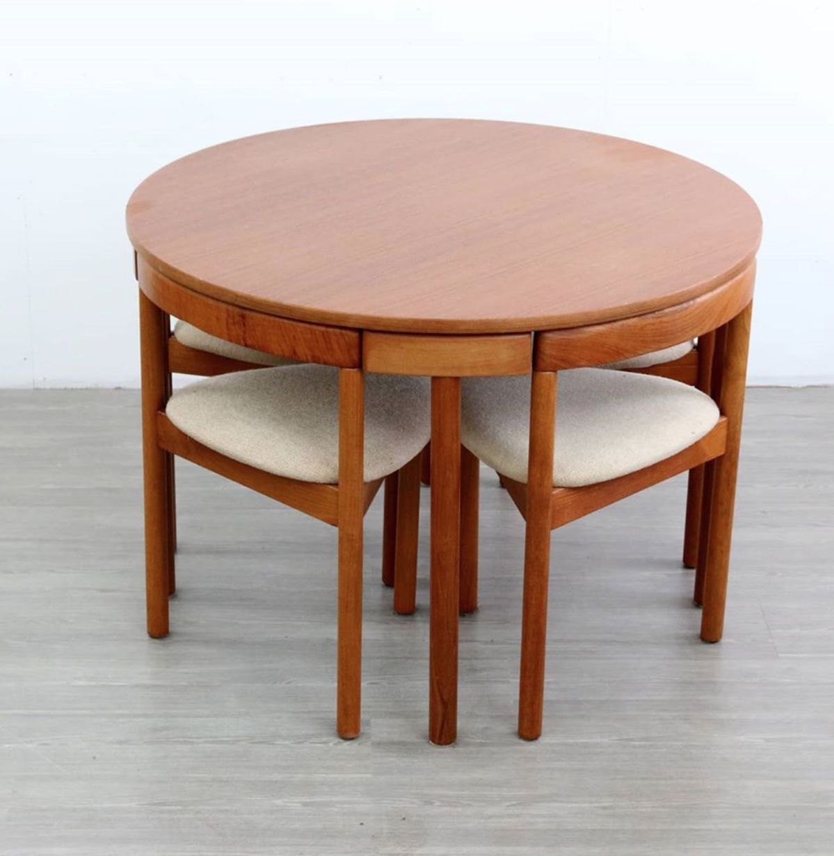 Premium Dining Table